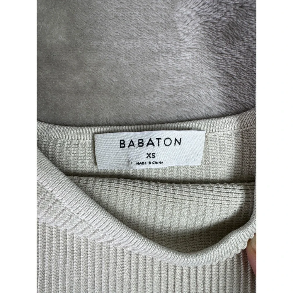 Aritzia Babaton Cream Sculpt Knit Long Sleeve Size XS Sculpt Cropped Square Neck